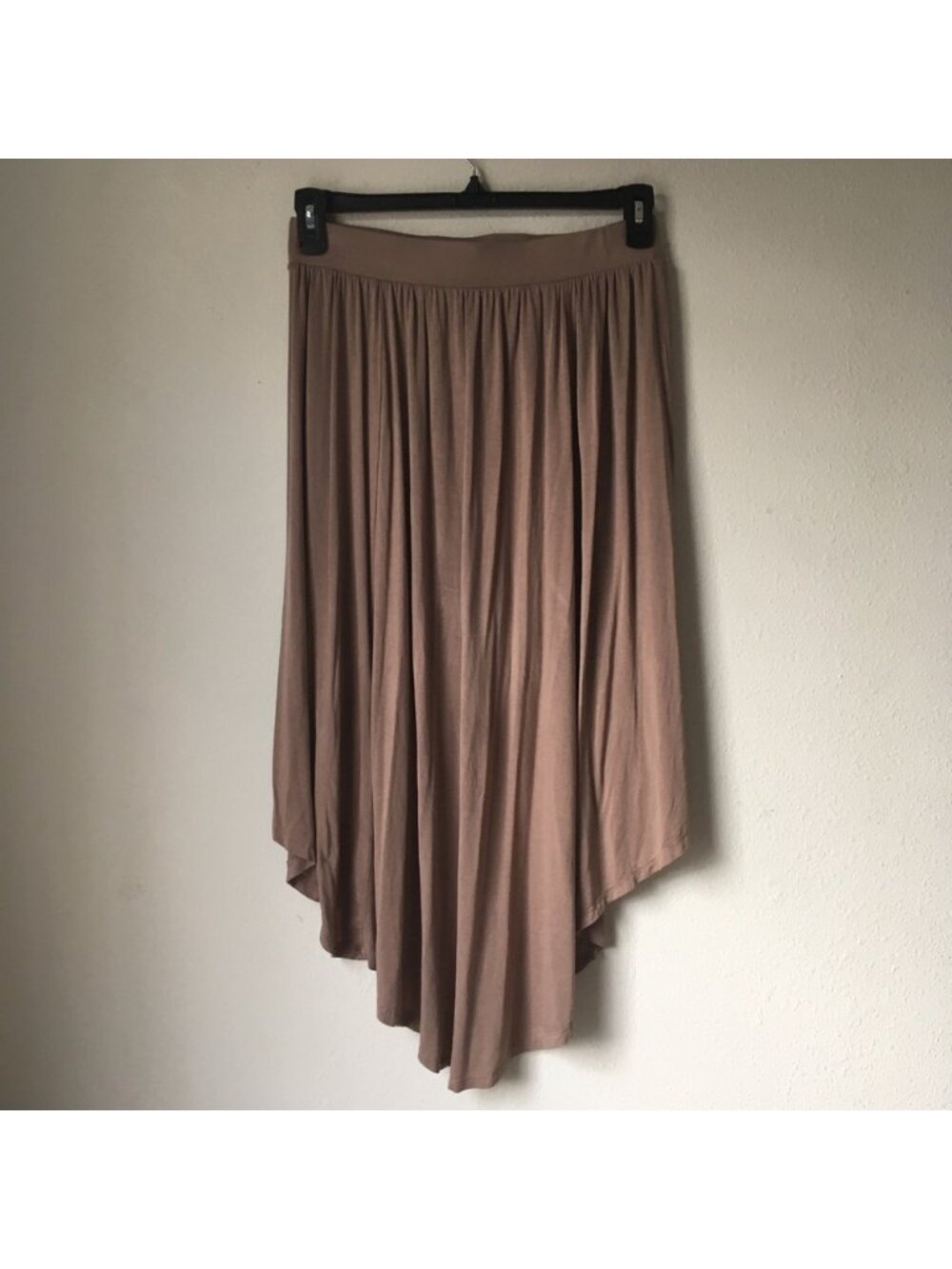 High-Low Skirt - Picture 2 of 5